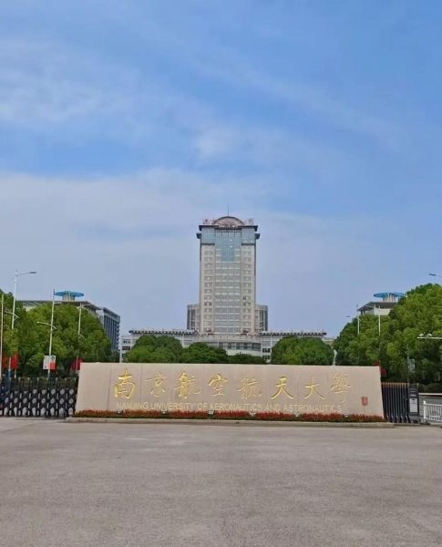 中国便利店行业发展前景_加盟便利店赚钱吗