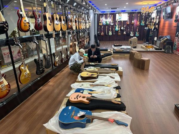 吉他店赚钱吗_开吉他店需要多少钱