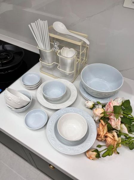 陶瓷餐具哪个品牌好_陶瓷餐具怎么选