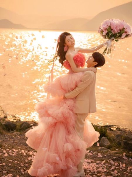 婚纱摄影哪家好_拍婚纱照需要准备什么