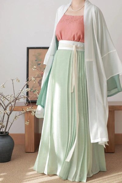 汉服适合日常穿吗_汉服怎么搭配才好看