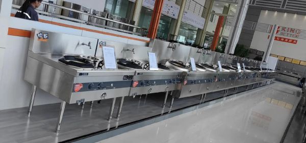 商用厨房设备哪家好_如何选择靠谱供应商