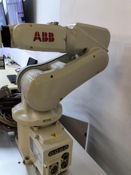 机械臂选型指南_机械臂多少钱一台