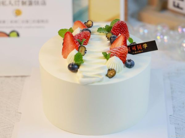 蛋糕店加盟赚钱吗_2024蛋糕行业前景如何