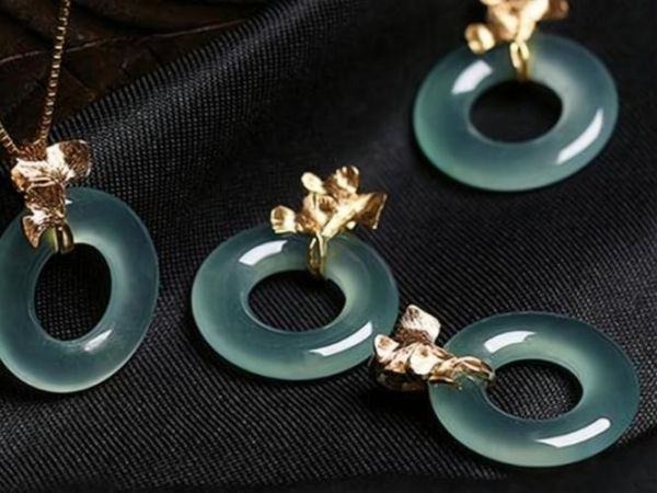 翡翠行业前景怎么样_翡翠值得投资吗