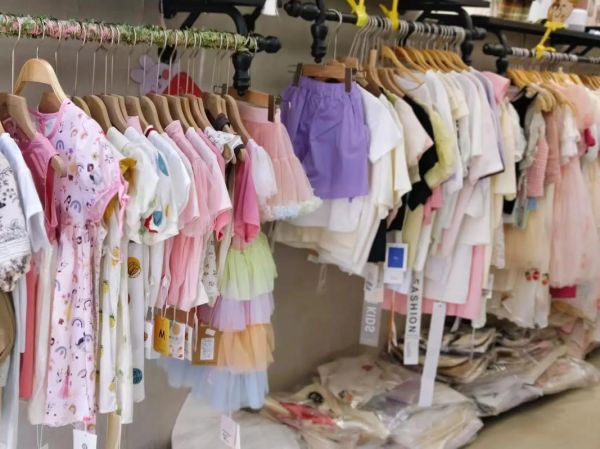 童装市场前景怎么样_童装店还能开吗