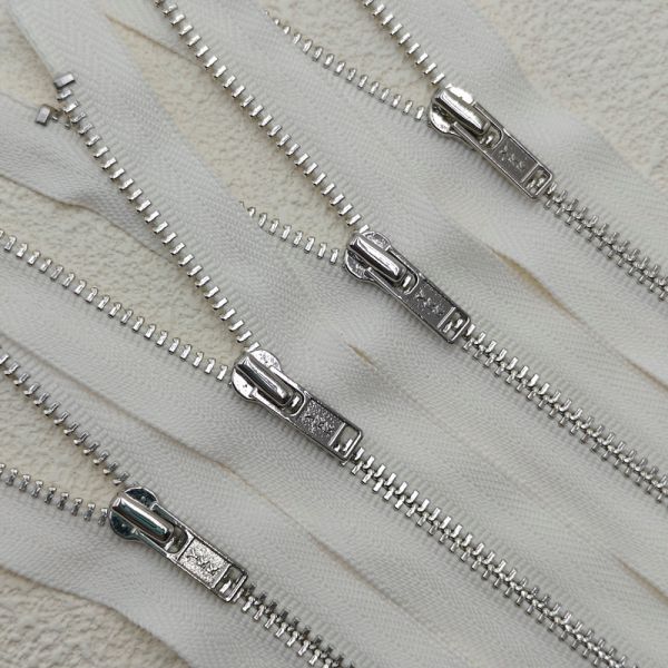 拉链生产厂家哪家好_拉链价格多少钱一米