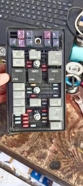 汽车电器故障怎么排查_汽车电器维修多少钱