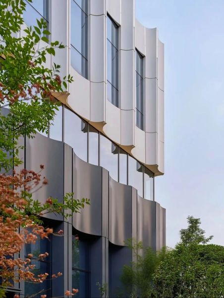 幕墙行业发展前景如何_幕墙材料有哪些选择