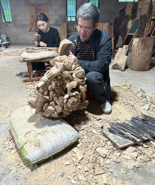 手工木雕前景怎么样_手工木雕赚钱吗