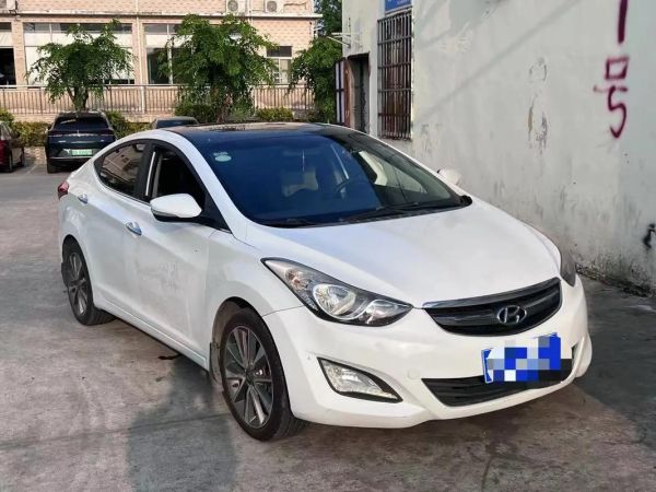 2015年汽车市场走势_2015年买什么车最划算