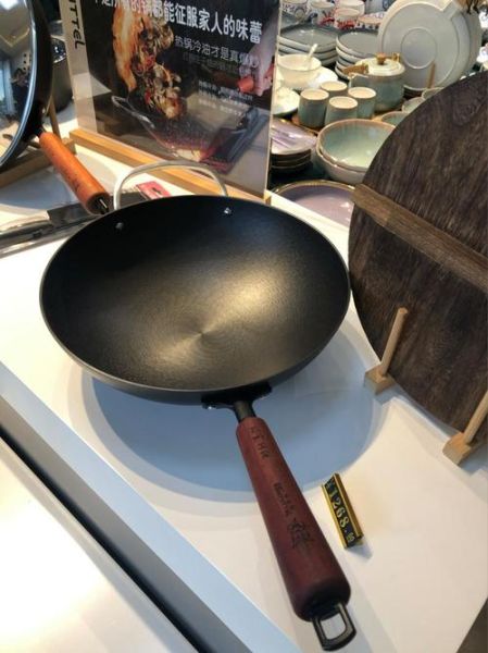 铸铁锅怎么开锅_铸铁锅哪个牌子好