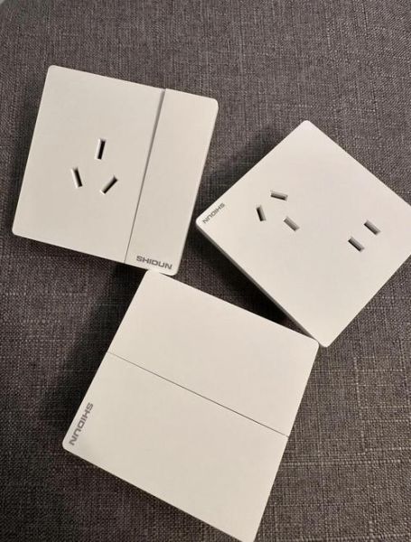 开关品牌怎么选_家用开关插座哪个好