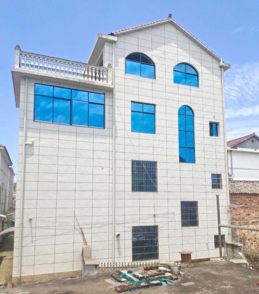 镀膜玻璃多少钱一平方_镀膜玻璃和普通玻璃区别