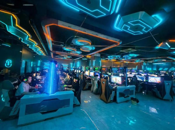 网咖还能赚钱吗_2024年网咖前景怎么样