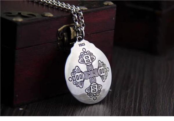 银饰品牌怎么选_925银和足银哪个好