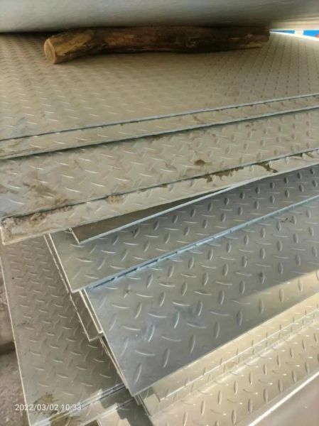 镀锌层厚度标准是多少_镀锌板多少钱一吨