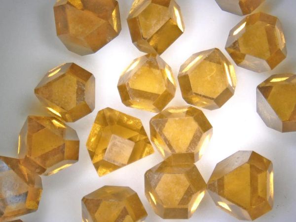 金刚石价格为什么波动大_如何挑选工业金刚石