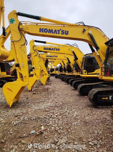 挖机行业前景怎么样_2024挖机市场还值得投资吗