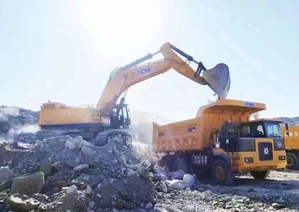 挖机行业前景怎么样_2024挖机市场还值得投资吗