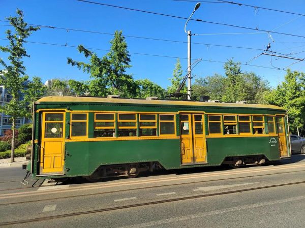 有轨电车发展前景如何_有轨电车优缺点有哪些