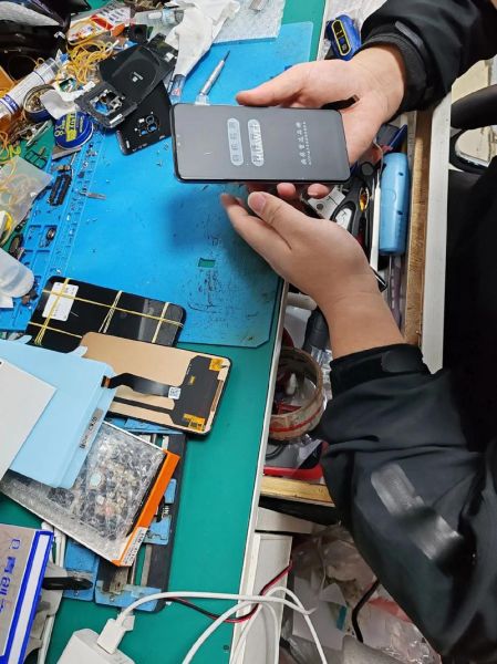 手机维修前景怎么样_手机维修还能赚钱吗